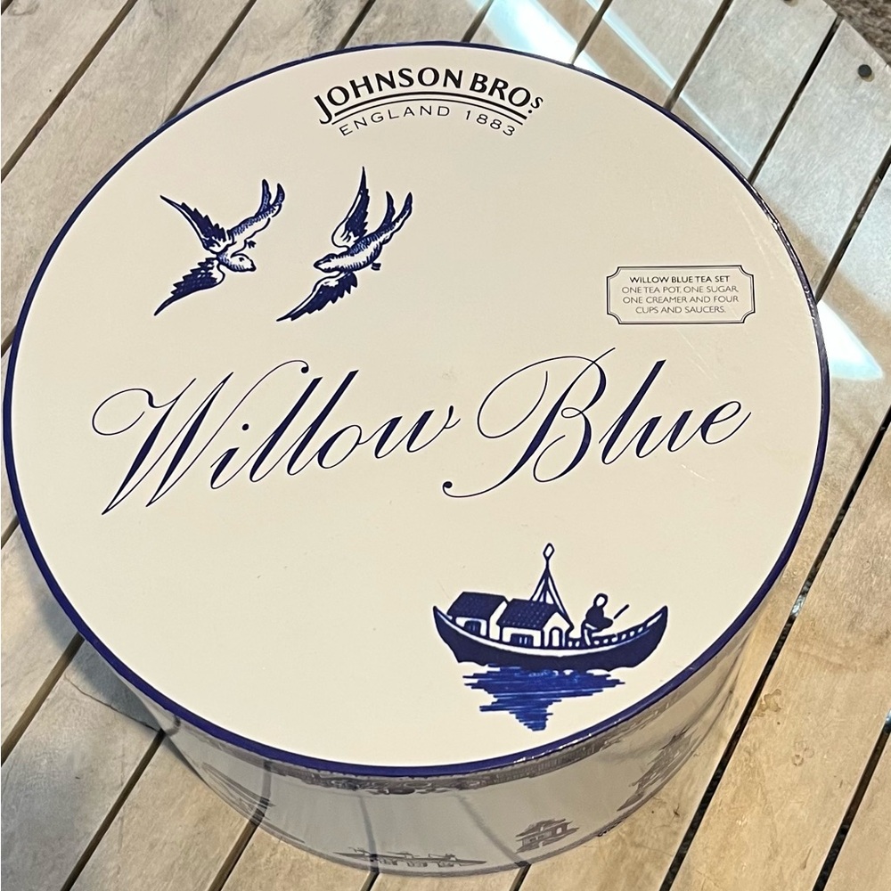 Johnson Bros Willow Blue Tea Set